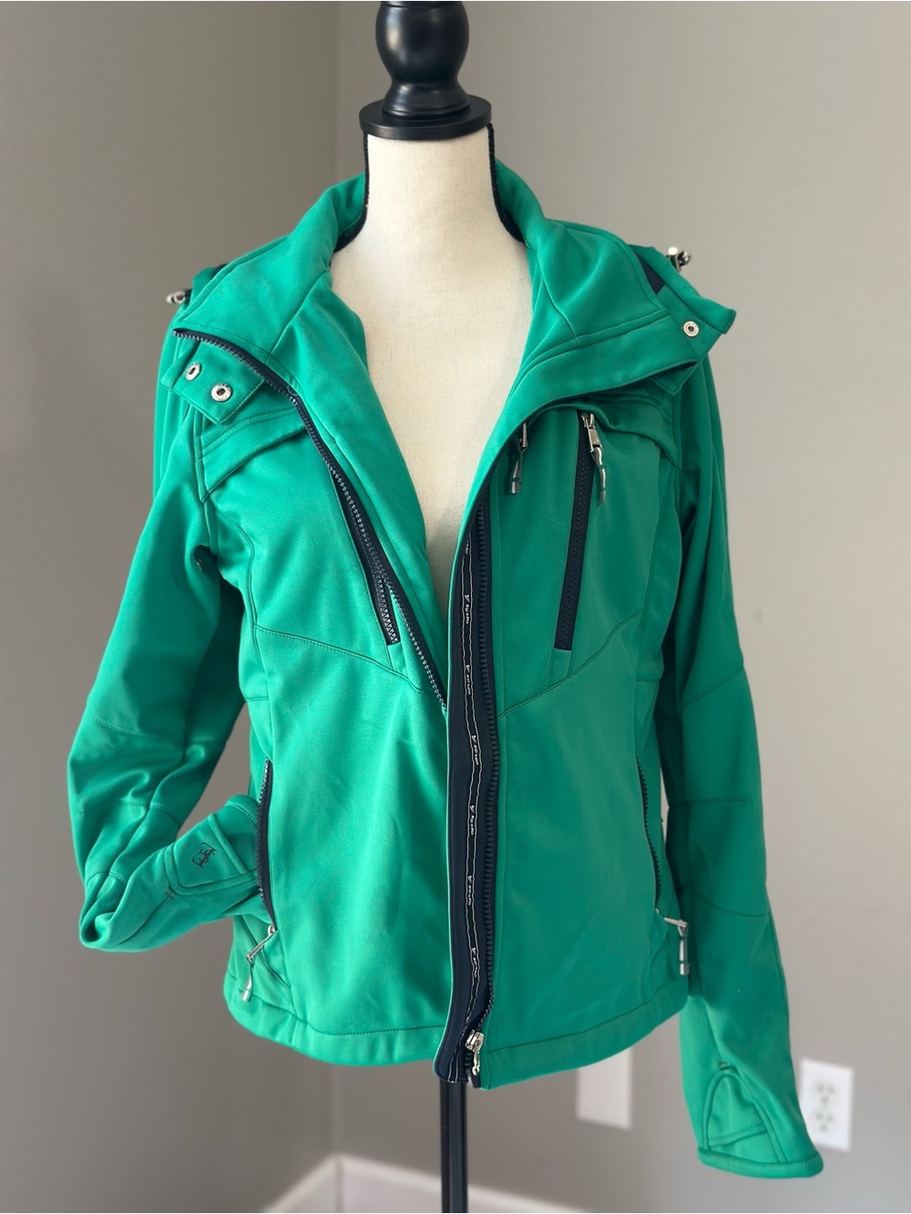 Euro-Star Softshell Equestrian Riding Jacket Vibrant Teal Green Made in Germany